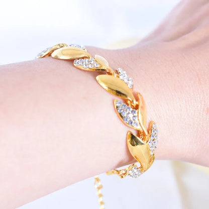 Bracelet Women's Gold Twisted Shining Crystal Stone Pendant