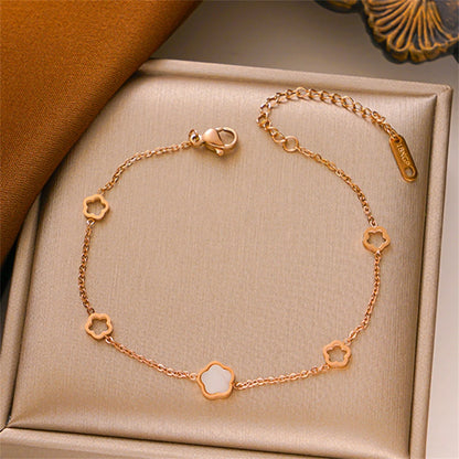 Simple  Flower Bracelet For Women Golden