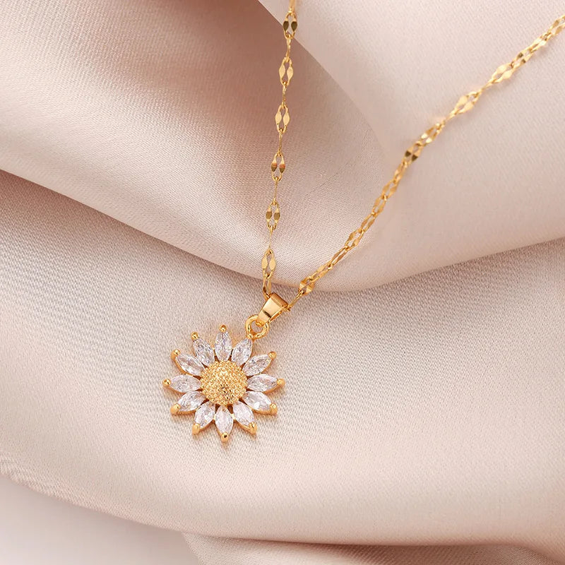 Gold-color Necklace Ladies Light Luxury Style Flower