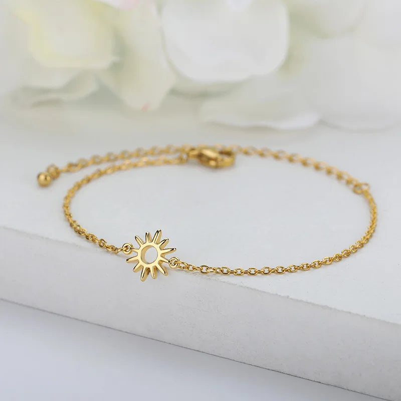 Elegant  Flowers Bracelet For Women