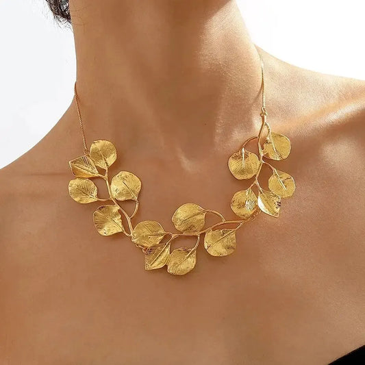 Elegant Design  Necklace for Women