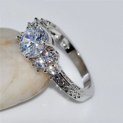 Fashion Silver Color Engagement Rings for Women Fashion White