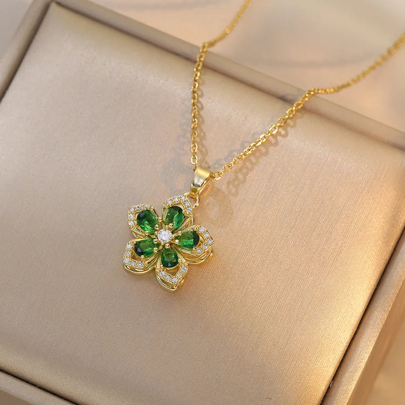 Gold  Romantic Flower Necklace For Women